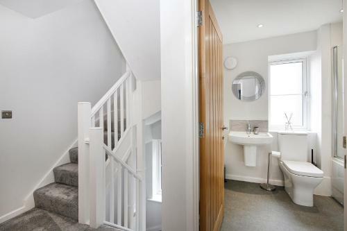 Host & Stay - Captain's Retreat