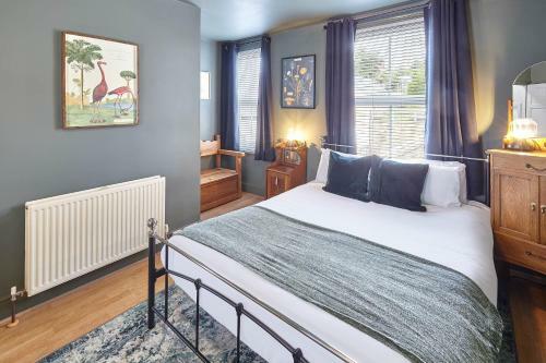 Host & Stay - May House