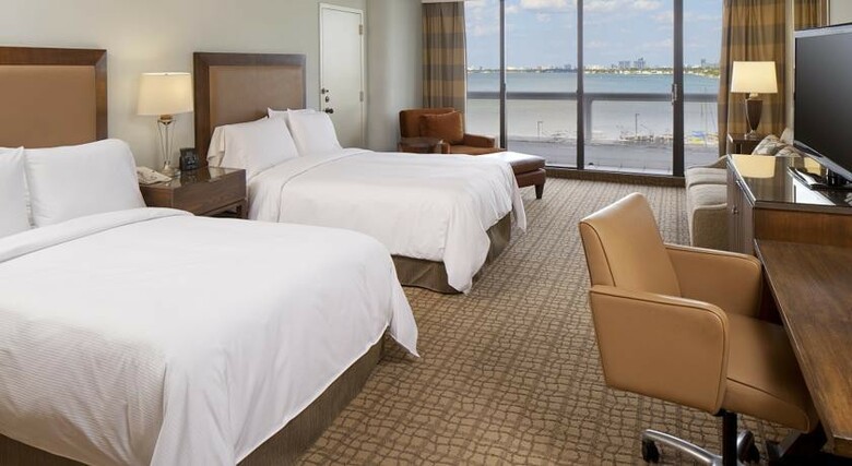 Hampton Inn & Suites By Hilton Miami Brickell Hotel