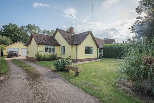 The Spinney Saxtead Nr Framlingham Air Manage Suffolk