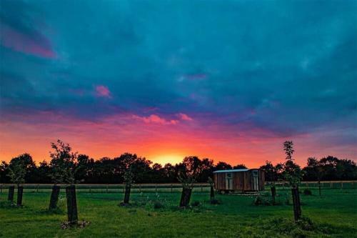 Honeysuckle Farm Holidays By Air Manage Suffolk