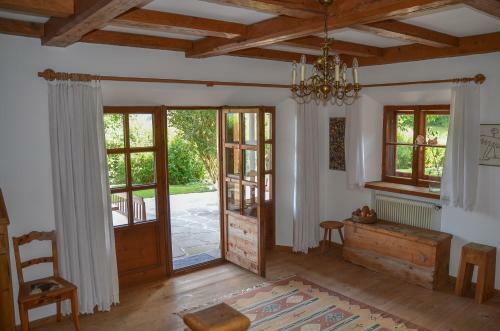 Landsitz Staudach - Country Chalet Staudach
