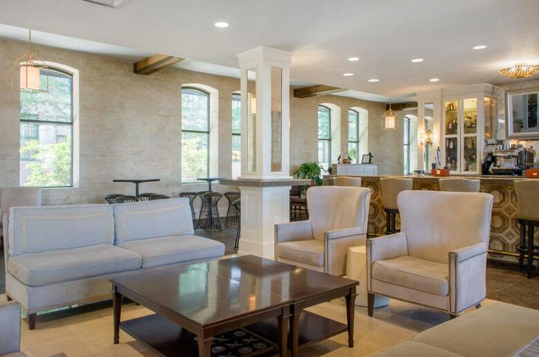 Wyndham Riverfront New Orleans Hotel