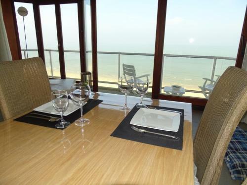 Apartamento Luxury App, Frontal Sea View + South Terrace + Garage