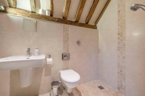 Dorney Barn - By The Accommodation Club