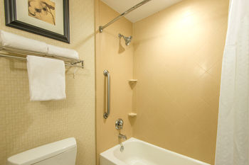 Holiday Inn Express Hotel & Suites Phoenix-glendale