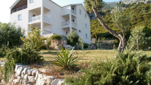 Apartments Bari? Ku?i?te