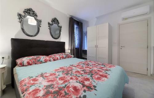 Awesome Home In Lupoglav With 4 Bedrooms