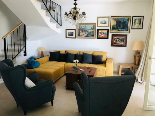 Villa Nar