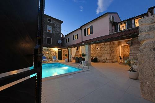 Villa Lory