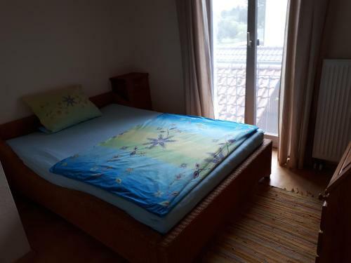 Holzhaus Mit Gr�ner Aussicht Zum Erholen