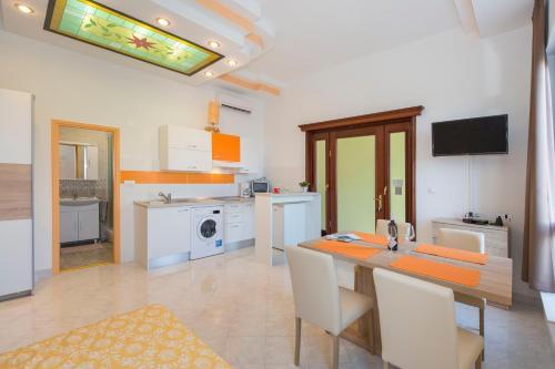 Studio Apartment Leana