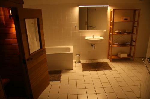 Apartamento Fewobada - Ferienwohnung Am Bahnhof Dallgow