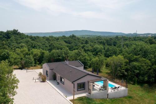 Beautiful Villa Anthea Paola