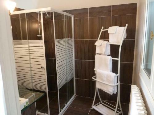 Hostal Chambres D'h�tes Le Saleix