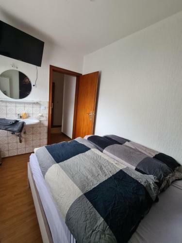 Hostal Pensionszimmer Larifari