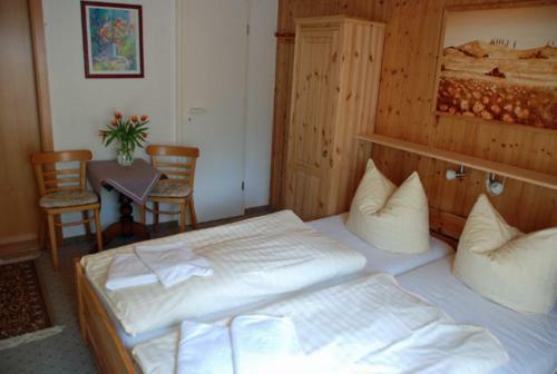 Hotel Pension Im Seebad Breege