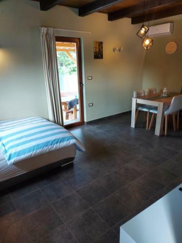 Hostal Guest House With Pool