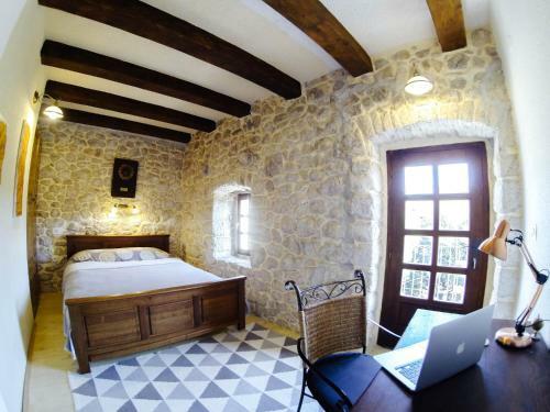 Villa Solar - Ethno Art Village Podcempres