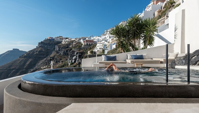 Apartamentos Porto Fira Suites