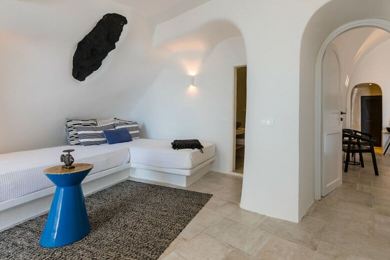 Apartamentos Porto Fira Suites