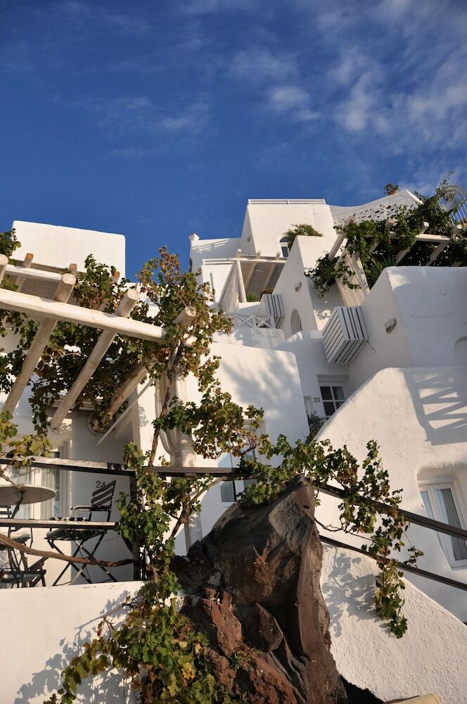 Apartamentos Porto Fira Suites