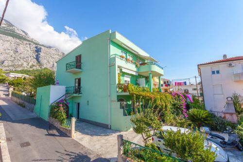 Hostal Green Garden Rooms & Apartments