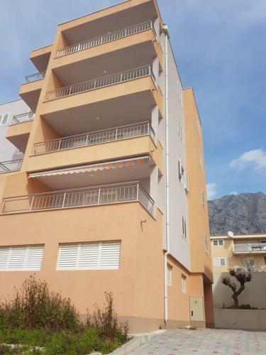 Ariam Apartmans