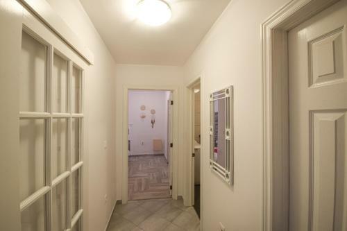 Luna Apartment