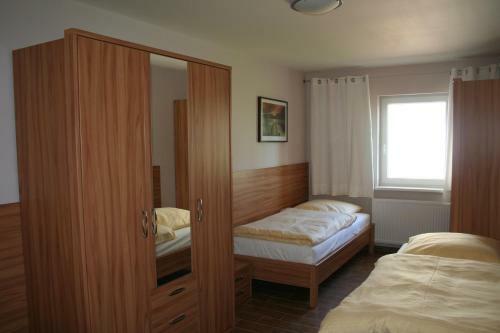 Hostal Pension Am Sundh�user See