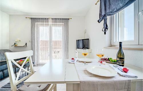 Stunning Apartment In Orebic With Wifi And 1 Bedrooms