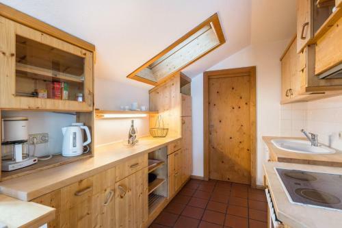 Fischer Apartment A