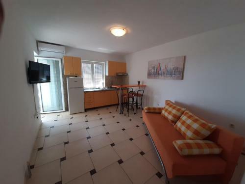 Apartments Bruna - 300m From Beach