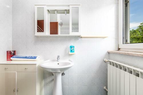 Villa Giani Apartments With Swimming Pool