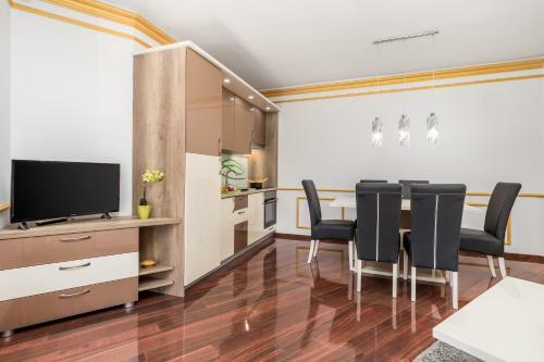 Apartment All For You - With A Swimming Pool