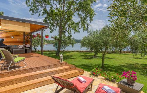 Beach House Ive With Sea View In Olive Grove