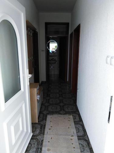 Apartments With A Parking Space Novi Vinodolski - 17596