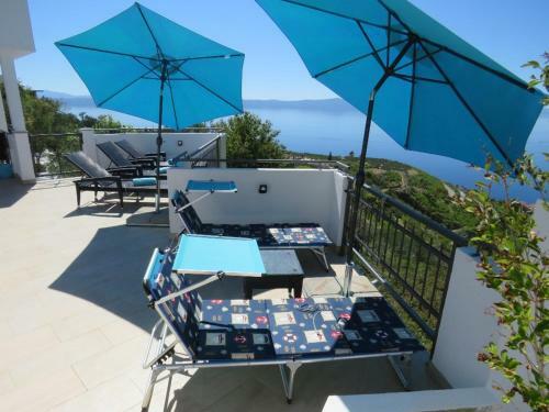 Villa Lea With Private Pool, Tennis Court And Mini Golf Course
