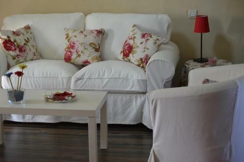 Bed & Breakfast Manoir De Lesplouenan