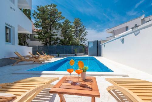 Apartamento Villa Star 4 A Centrally Located Ap. With A Pool
