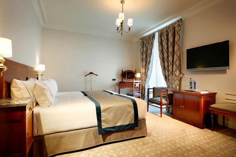Eurostars Hotel Real