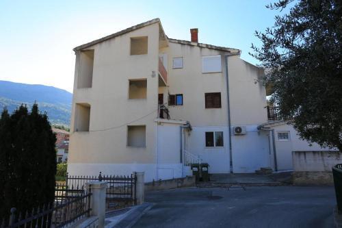 Apartments With A Parking Space Podstrana, Split - 17054