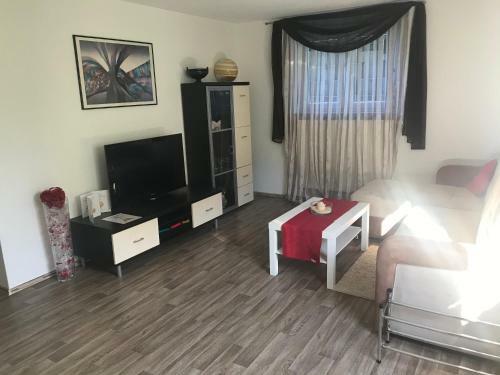 Apartamento Sch�ne & Ruhige Ferienwohnung
