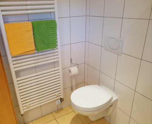 Apartamento Ferienwohnung H�gelhaus