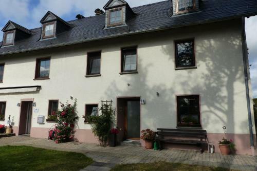 Apartamento Ferienwohnung H�gelhaus