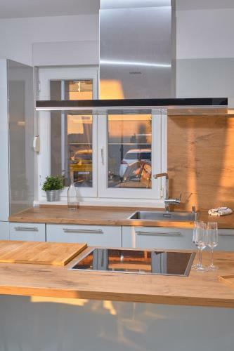 Apartamento M Entire Floor In A Spacious House With Pool