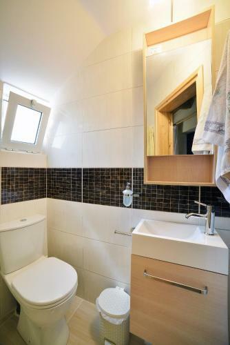 Raphael Evangellos Villa