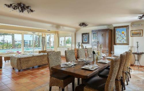 Villa Living E-motion