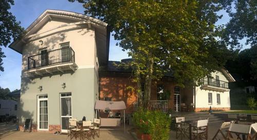 Hostal Varga Villa