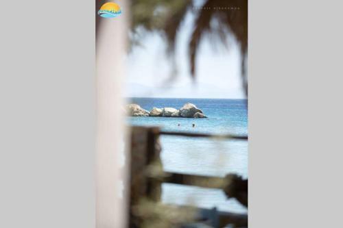 Nikis Seaside House